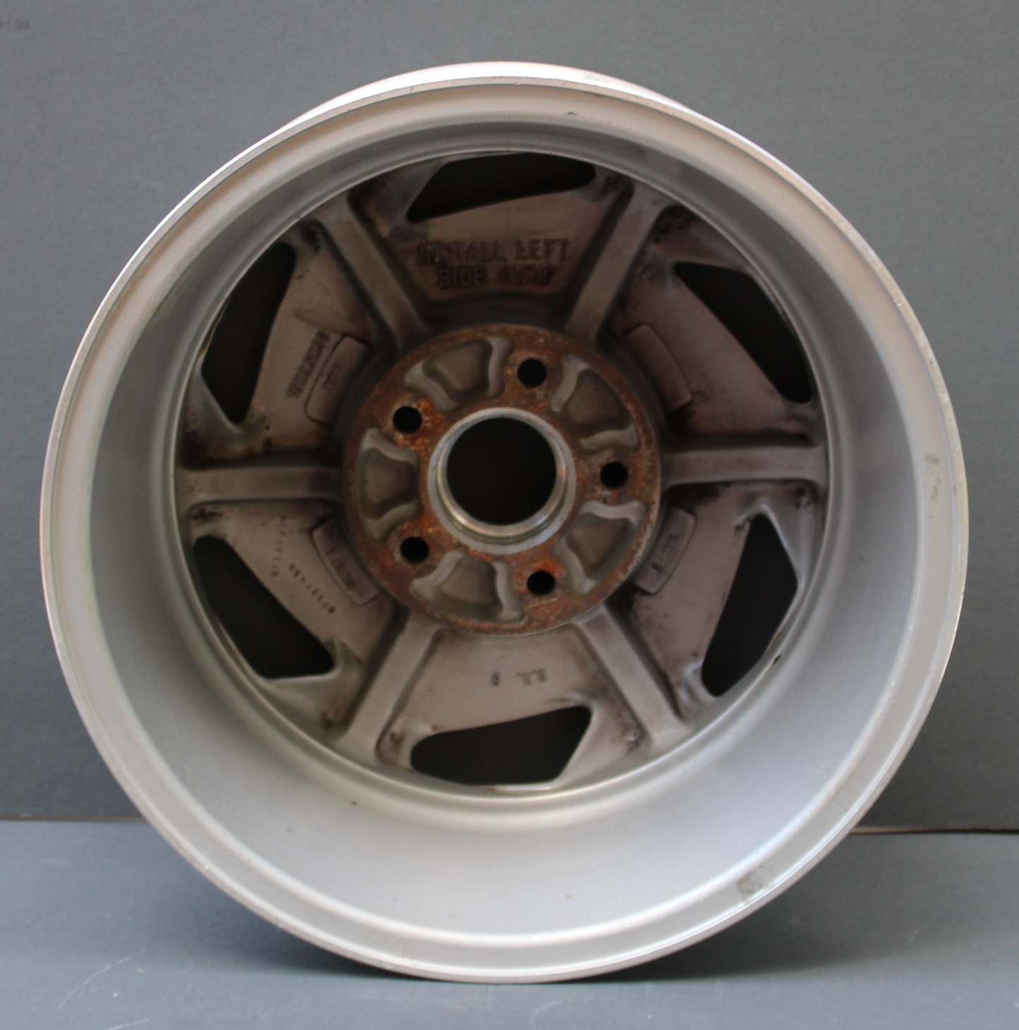 1988 16 X 8.5 (+32MM OFFSET) 6"BACKSPACING)NREFINISHED LEFT C