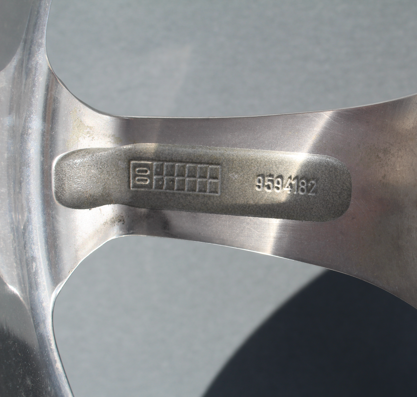 C5 Corvette Wheel 9594182 18x9.5 A+