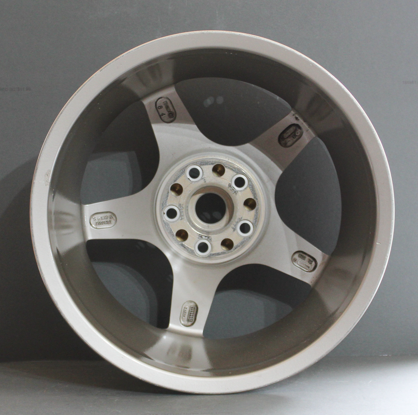 1998-2004 CORVETTE WHEEL GRADED A+. MAGNESIUM